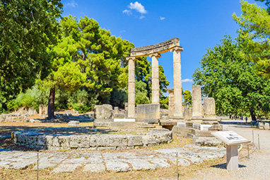 Peloponissos - Ancient Olympia - Philippeion