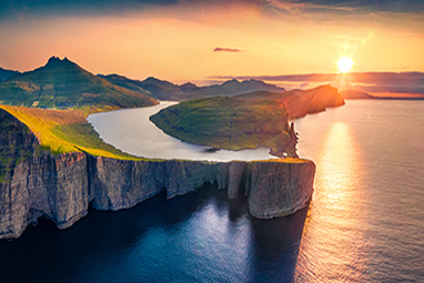 Denmark - Faroe Islands - Πεζοπορία στην λίμνη Sørvágsvatn