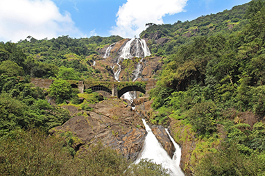 India-Goa-Καταρράκτες Dudhsagar