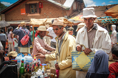 Ανταναναρίβο - open air markets