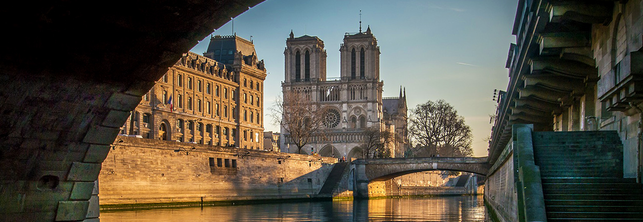  &Pi;&alpha;&rho;ί&sigma;&iota; &gamma;&iota;&alpha; &tau;&omicron; &Pi;ά&sigma;&chi;&alpha; 