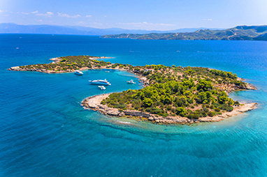 Peloponnese-Porto Cheli-Στο όμορφο νησί της Χηνίτσας