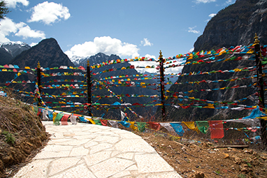 Tibet-Shangri-La-Balagezong Scenic Area