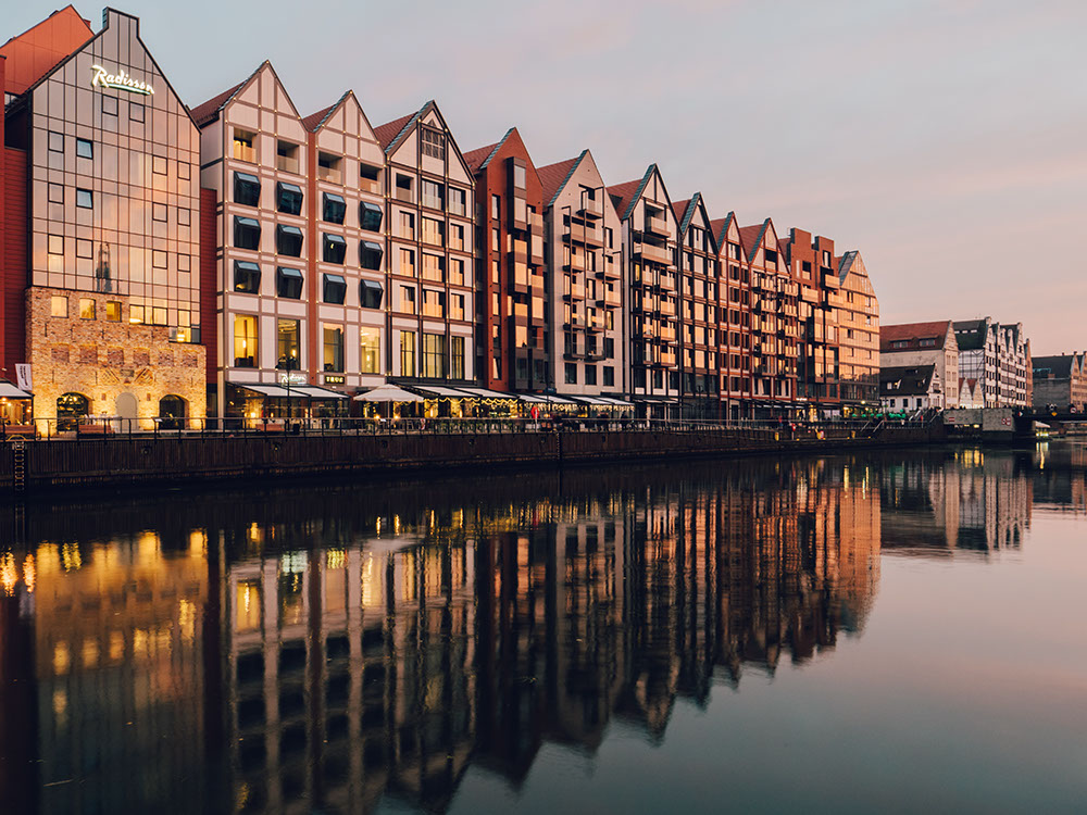 krzysztof kowalik BqsiBCl4rmE unsplash