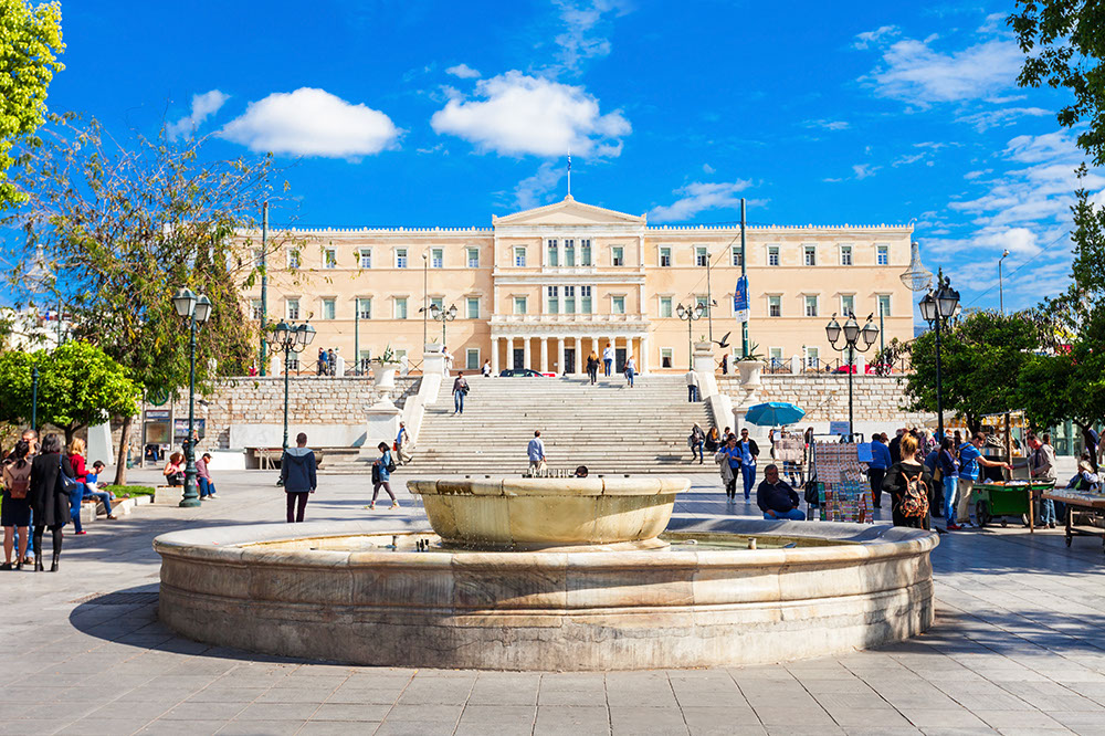 Athens Syntagma square AdobeStock 175738268
