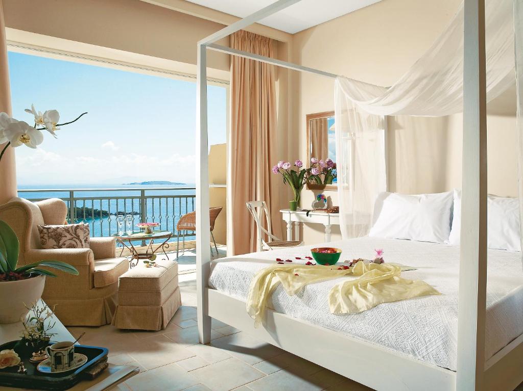 Grecotel eva palace 7